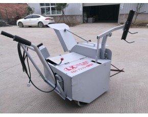 自走式電動(dòng)拌料機(jī)