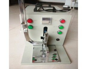 自動扎口機(jī)
